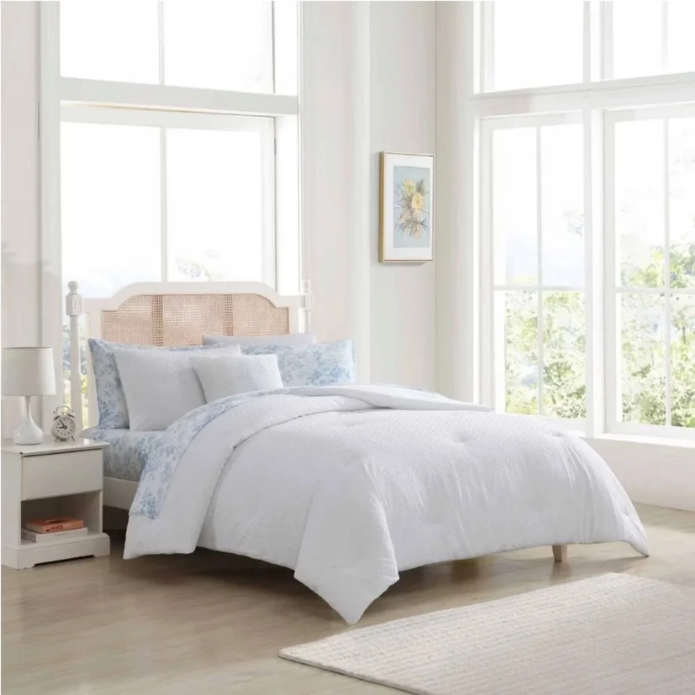 Elegant 6pc TXL Comforter Sheet Set White /Floral Blue
